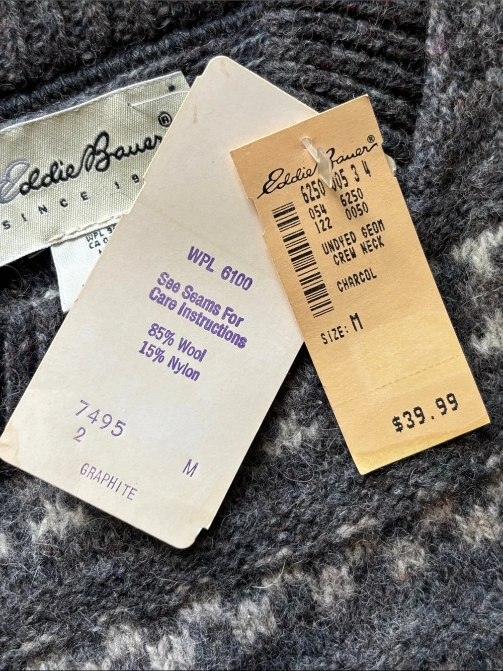 Eddie Bauer Gray Patterned Crewneck Sweater Men’s Medium - Picture 3 of 4
